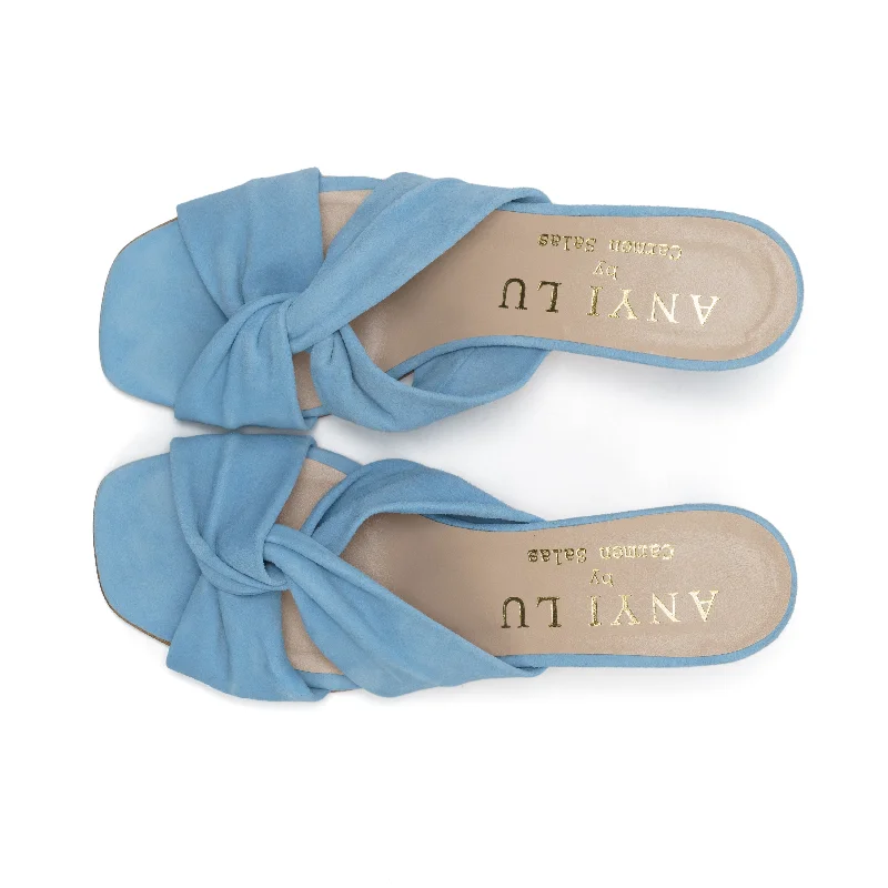 Alicante Kitty (Light Blue)