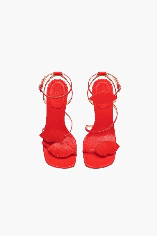 Beta Kiss Round Toe Sandal With Lip Red