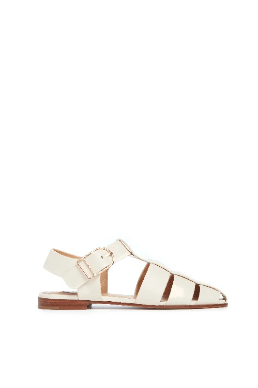 Lynn Flat Sandal in Cream Leather