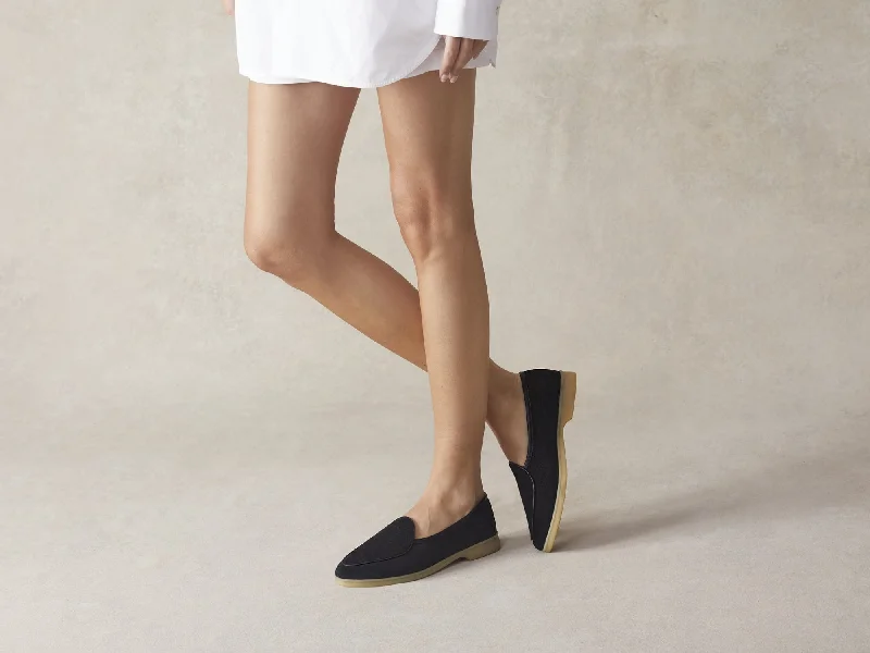 Stride Loafers in Black Suede Natural Sole