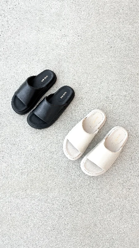 Thea Slide - Bone Leather