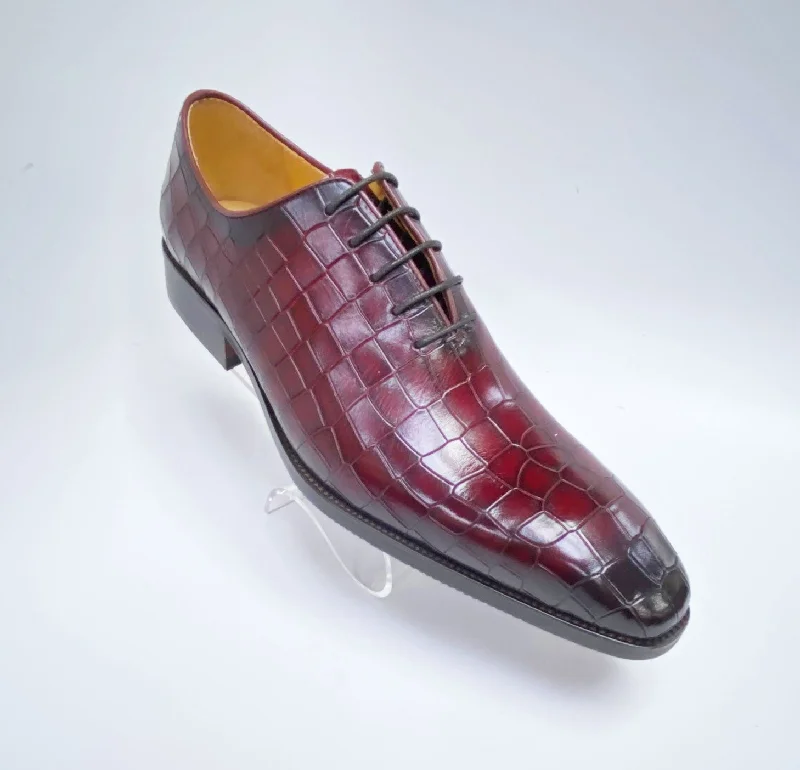 Crocodile Embossed Calfskin Lace-Up Oxford Burgundy